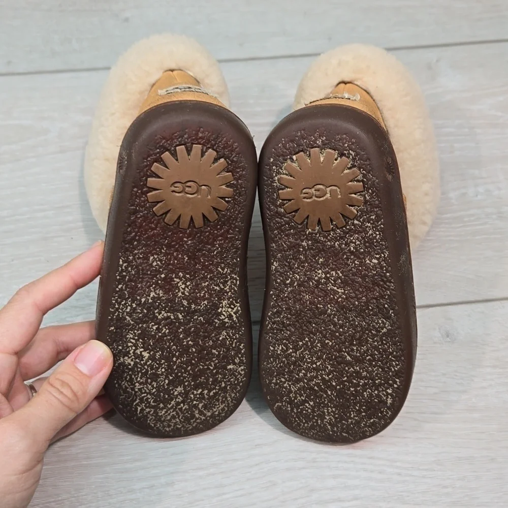 Ugg Australia Jorie II Kids Girl Leather Sheepskin Boots shoes sz 8 Toddler